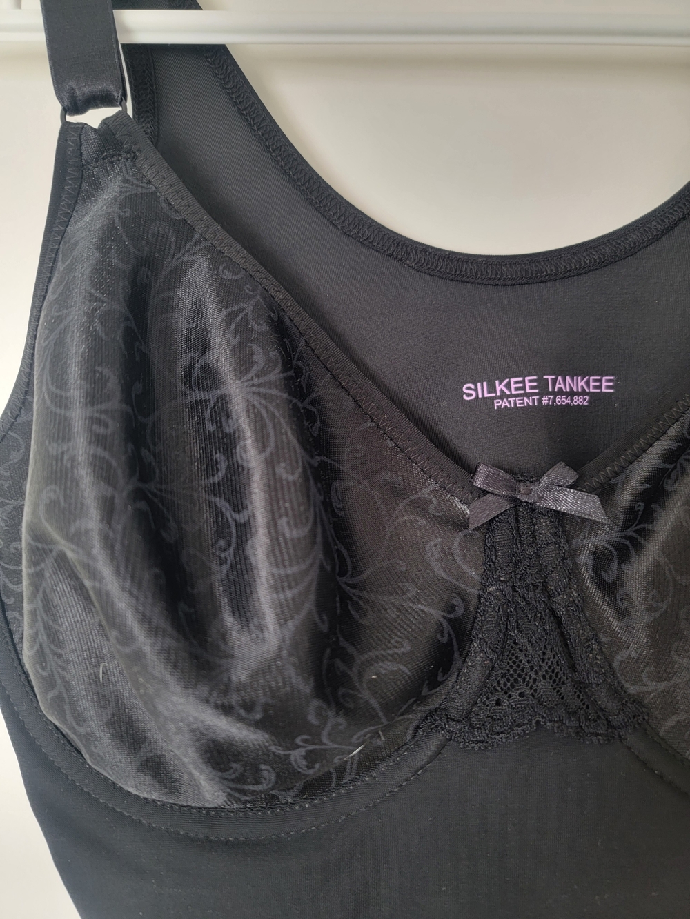 Shapeez Tankee Black Shaping Tank with Built-In Bra NWOT - Picture 4 of 5